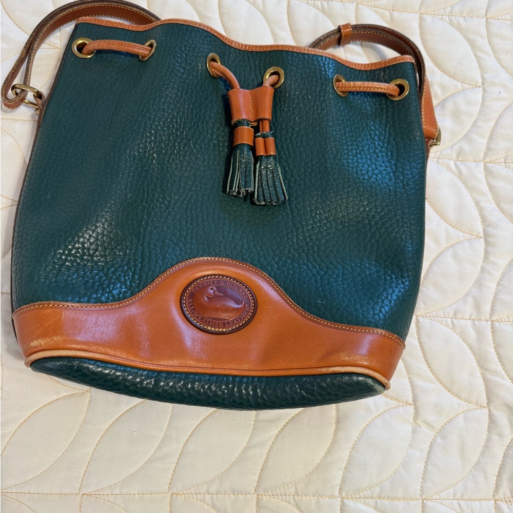 Vintage Dooney and bourke bucket vintage bag